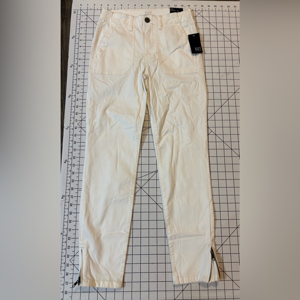 NWT Kut From The Kloth Women’s Size 0 Off-White Ankle Straight Leg Pants